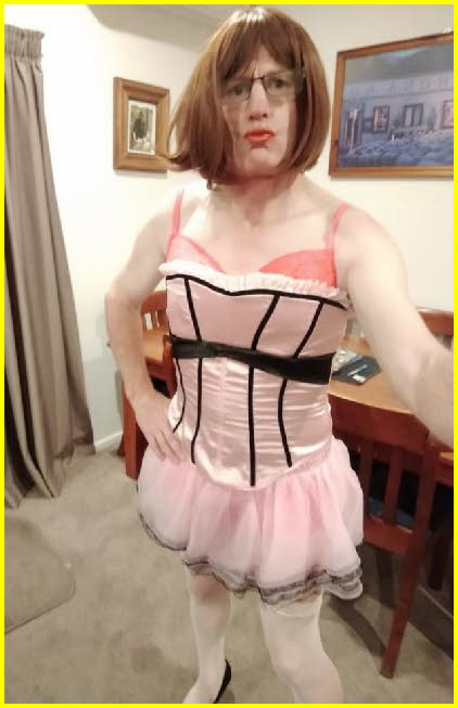 Tragic sissy slut Jacqui from New Zealand