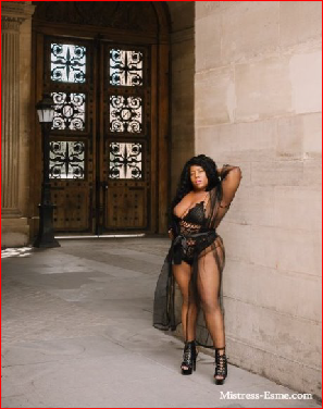 Strict professional domme in London