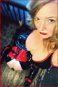 Domme for strap-on training and spanking in Leicester