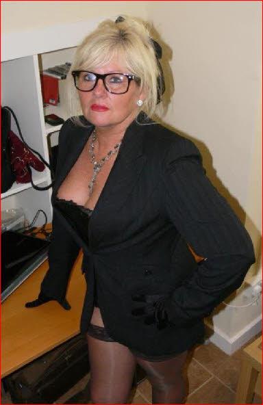 North Yorkshire domme Mistress Siren