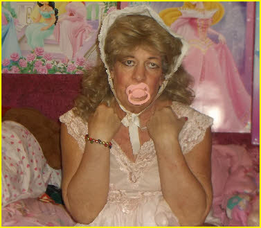 ABDL crossdresser Pansy sucks on her dummy