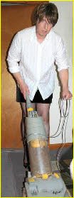 Sissy maid Vicki doing the household chores