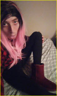 Sissy slut in pink wig Sissy slut in pink wig