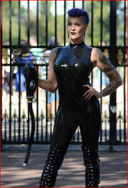 Strict London domme Lady Valeska